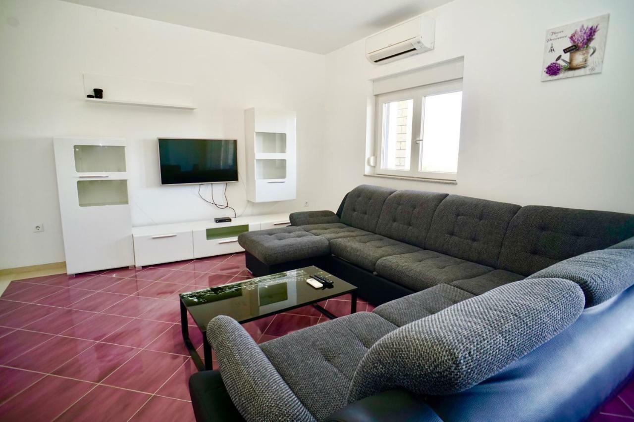 Apartments Teo Trogir Exteriör bild